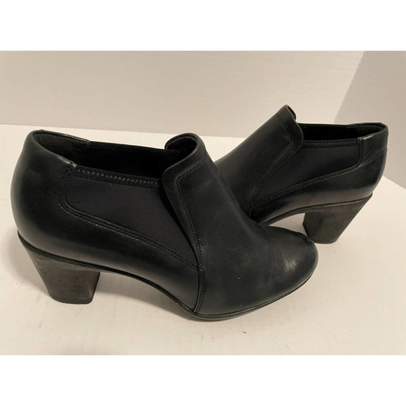 CLARK ARTISON SHOE BOOTIES BLACK LEATHER WOMENS SIZE 6 - Picture 2 of 9